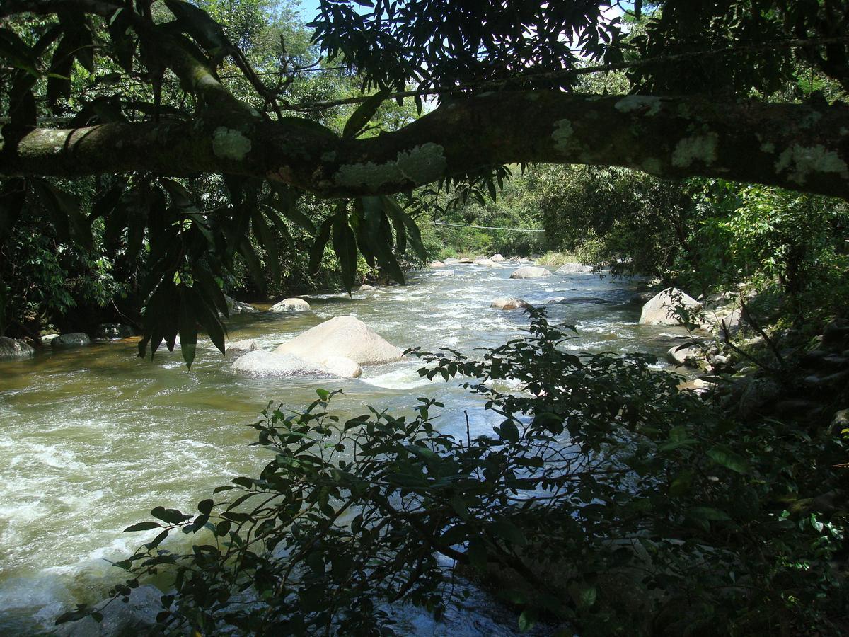 Casa De Campo Dos Sonhos Bed & Breakfast Cachoeiras de Macacu Dış mekan fotoğraf